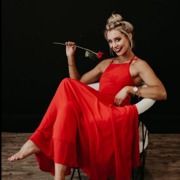 Red Dress - Picture 3 of 4